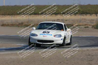 media/Oct-29-2022-CalClub SCCA (Sat) [[e05833b2e9]]/Race Group 3/Qualifying (Outside Grapevine)/